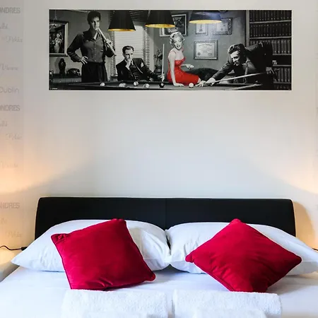 Διαμέρισμα Mihaela With Private Pool, Jacuzzi And Free Secure Parking *