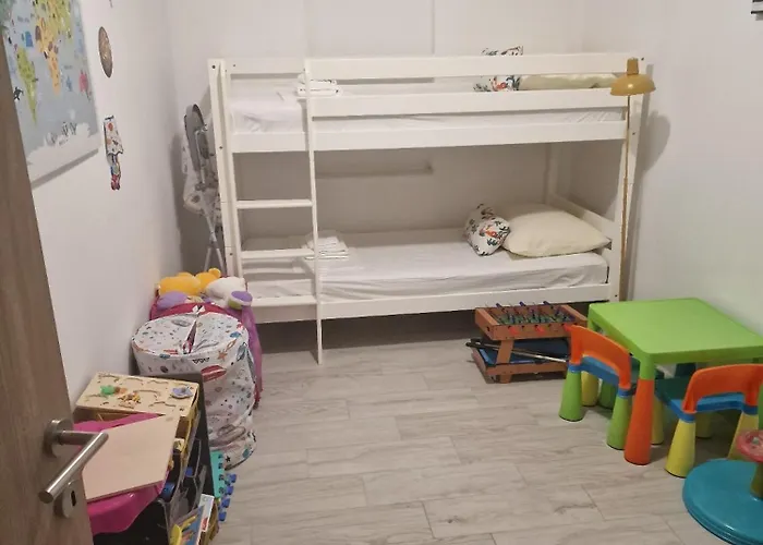 Apartament Mihaela With Private Pool, Jacuzzi And Free Secure Parking Trogir