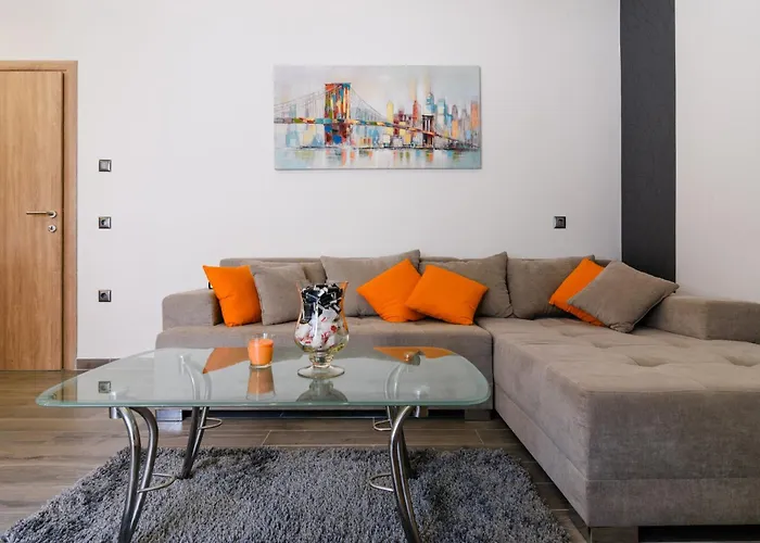 Appartement Mihaela With Private Pool, Jacuzzi And Free Secure Parking *