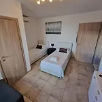 Apartman Mihaela With Private Pool, Jacuzzi And Free Secure Parking *